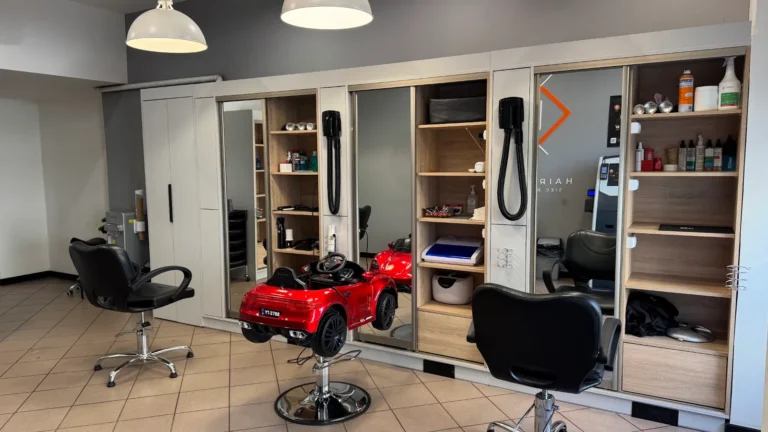 Перукарня Haircut Express, ul. Traugutta 28/3B, Poznań