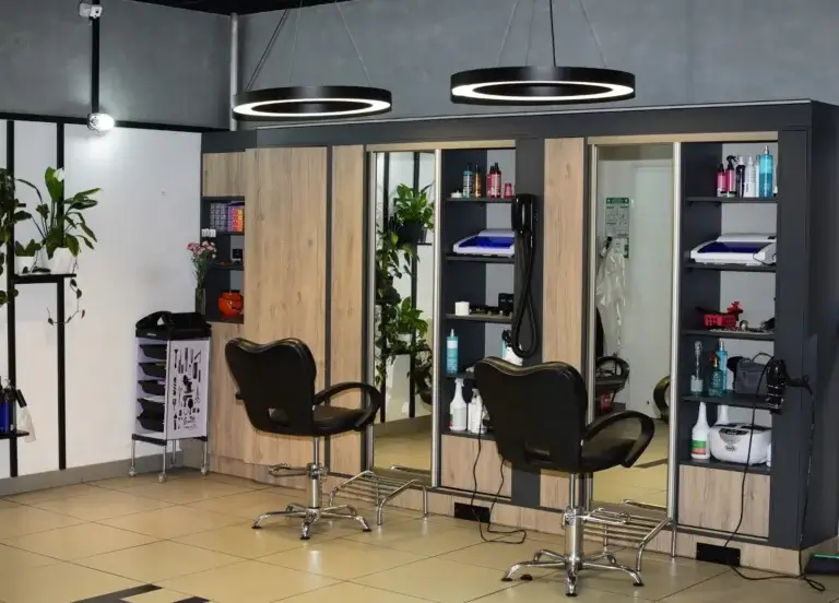 Salon fryzjerski Haircut Express, ul. Obrzeżna 1, Warszawa