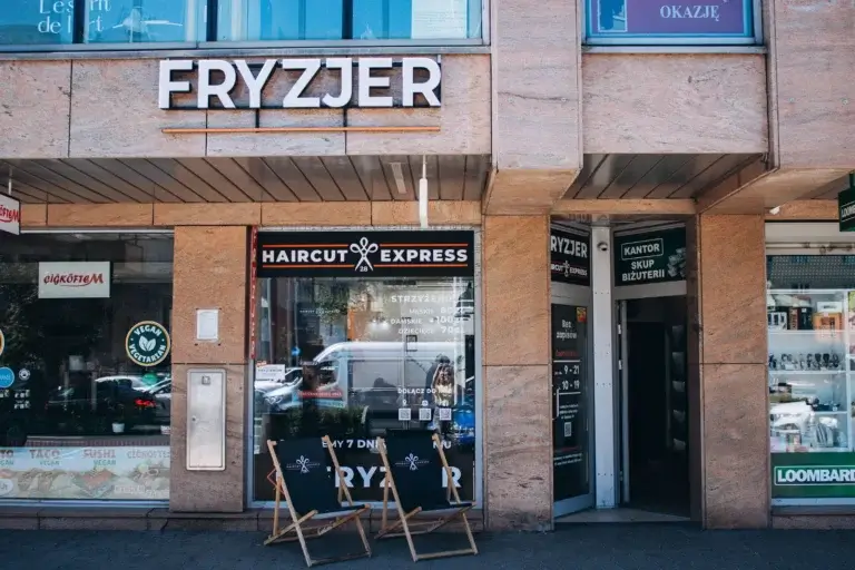 Salon fryzjerski Haircut Express, al. Jana Pawła II 41A, Warszawa