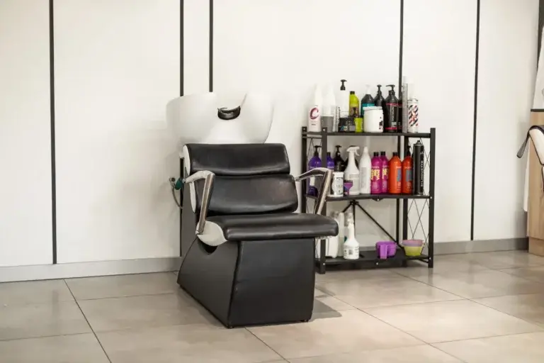 Salon fryzjerski Haircut Express, ul. Powstańców 27, Ząbki